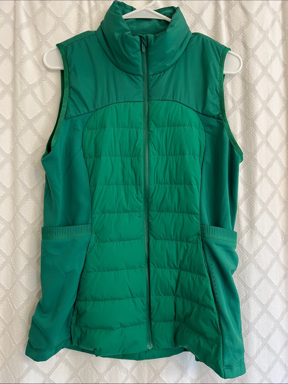lululemon athletica Emerald Green Down For it All Vest, size 12, EUC!